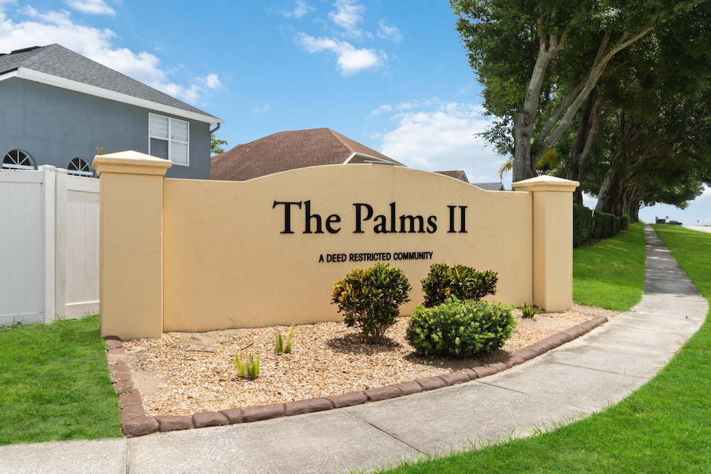 5/3 Private Pool House Near all Famous Attractions!!!