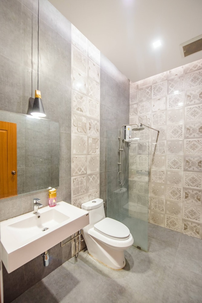 Orange Private Pool Villa, Near Cham Am Beach