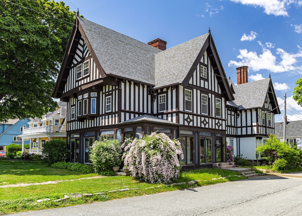 Hotel Stratford - Image 1