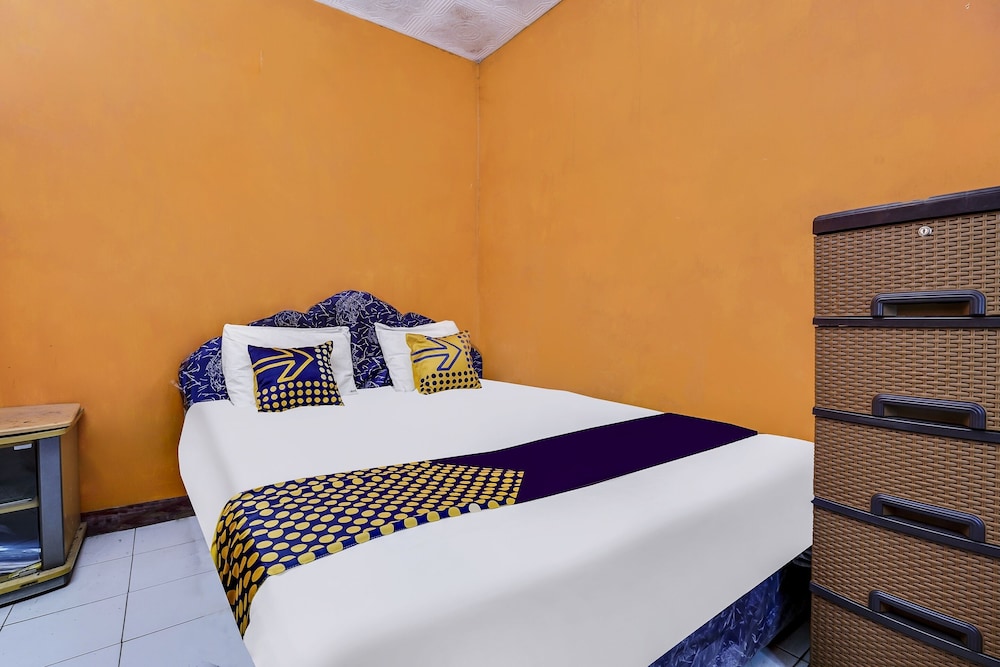 OYO Homes 91006 Eco Tourism Desa Cibodas Areng 5 Syariah