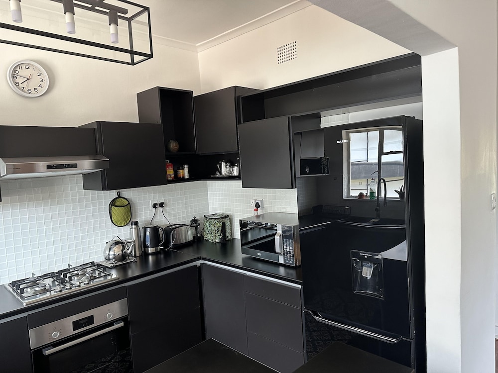 Spacious 2 bed Unit in Eastlea - 2228