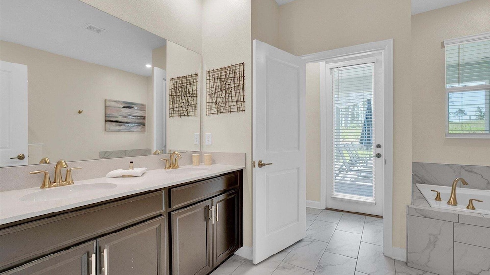 Championsgate 8 bedroom, Game room, Pool, Theater 8 Home