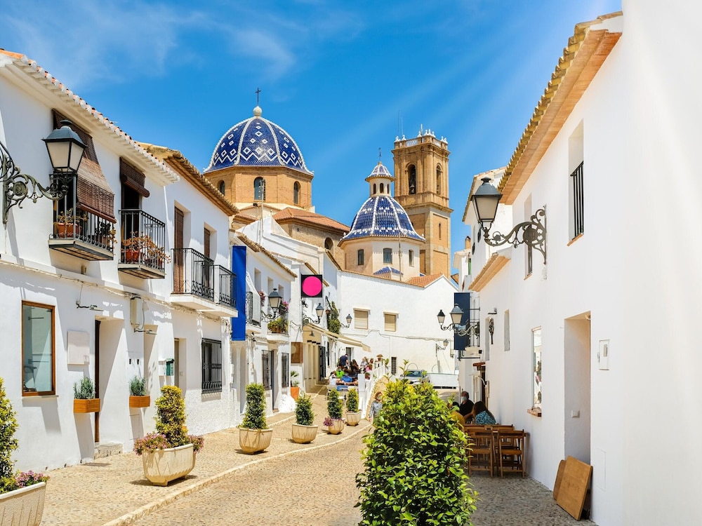 Nice Mediterranean Furnished Apartment in Altea