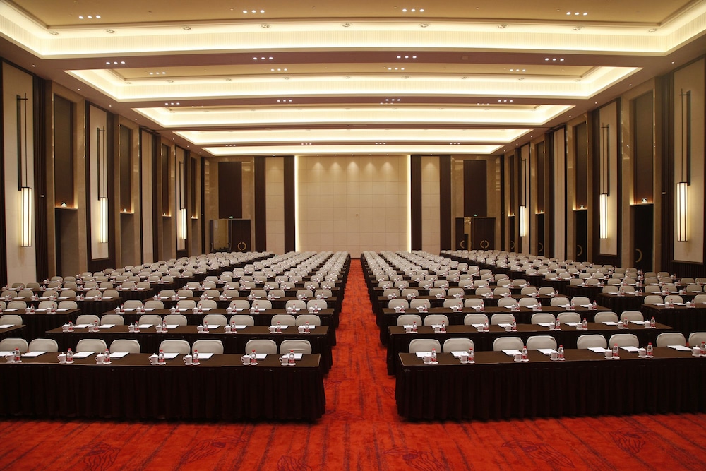 Emeishan Grand Hotel