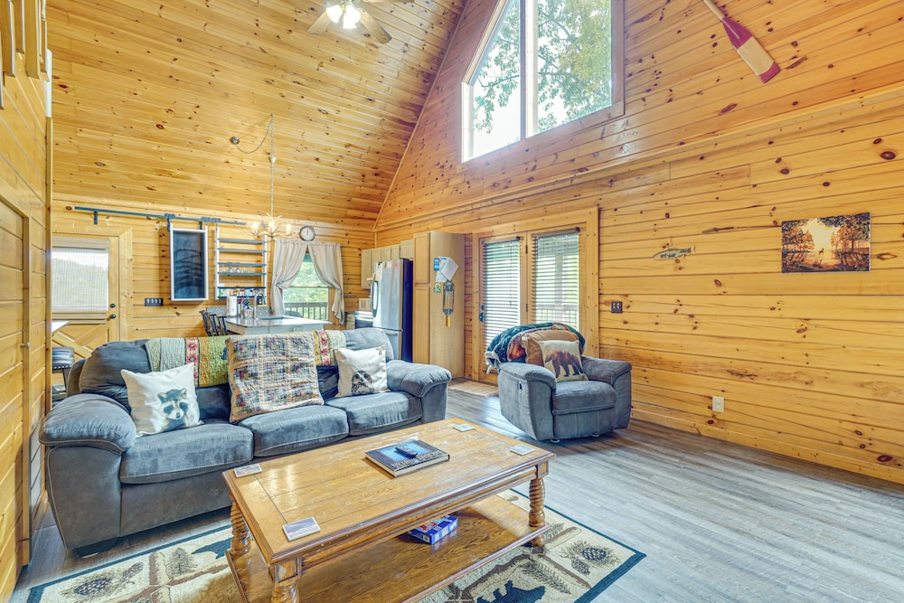 Douglas Lake Access: Family Cabin in Sevierville!