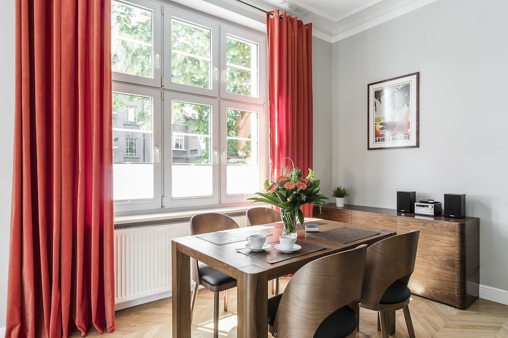Sanhaus Apartments