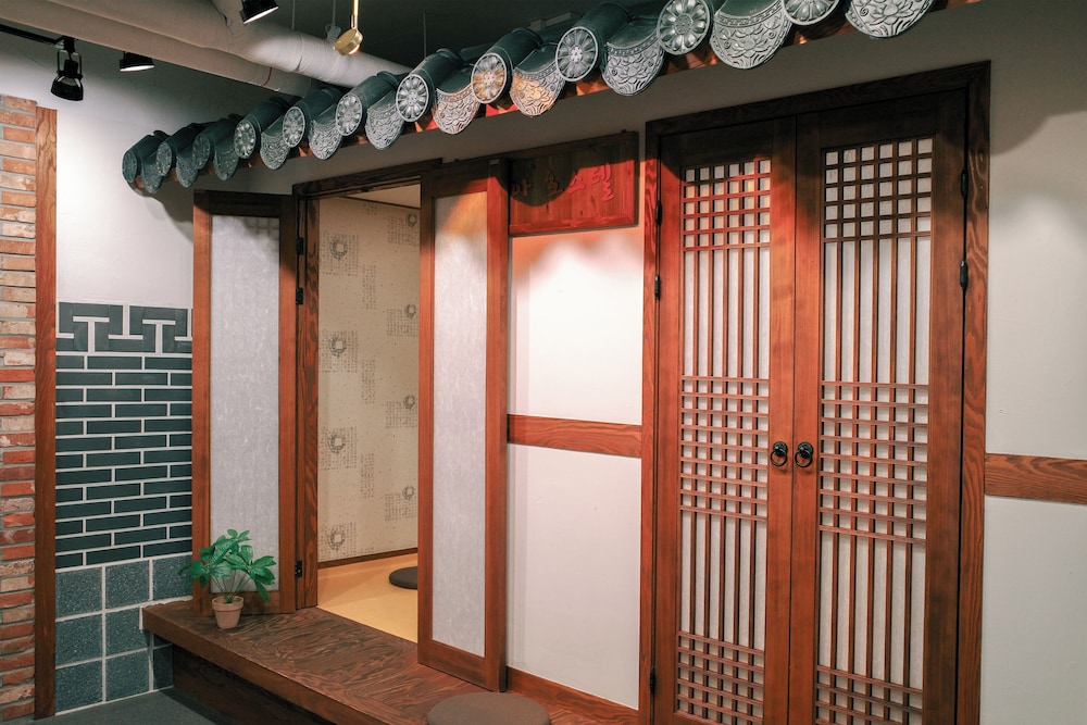 Starria Hostel foreign guest only 104