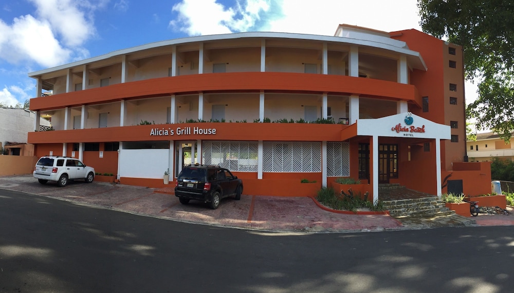Hotel Alicia Beach - Image 1
