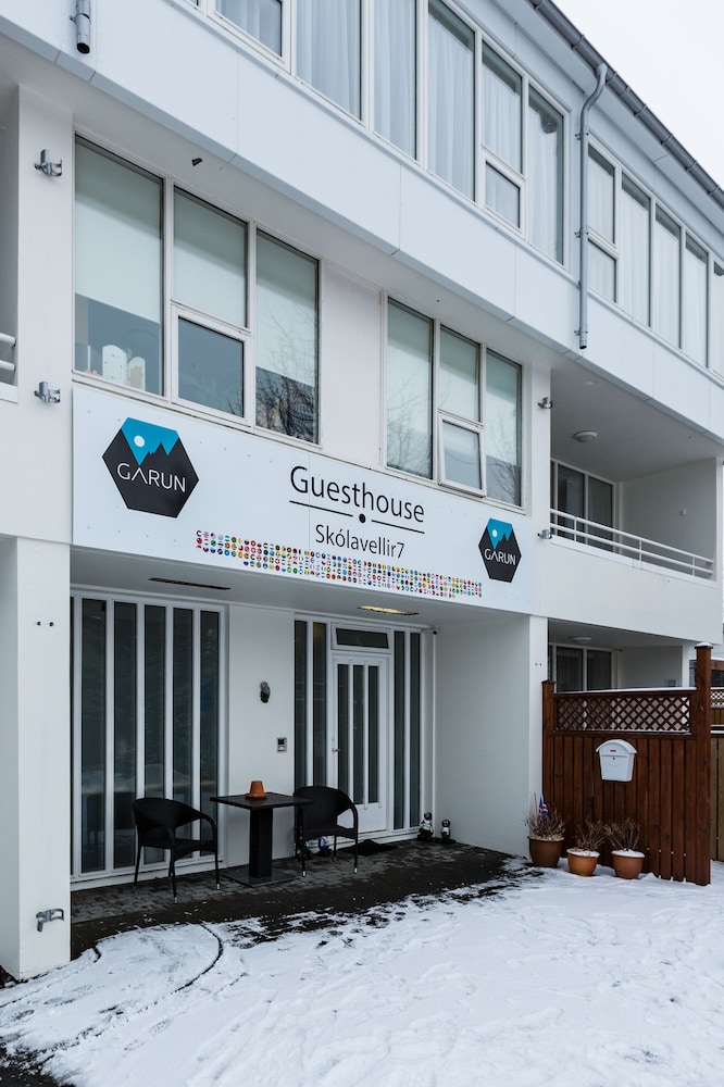 Guesthouse Garun, Skolavellir