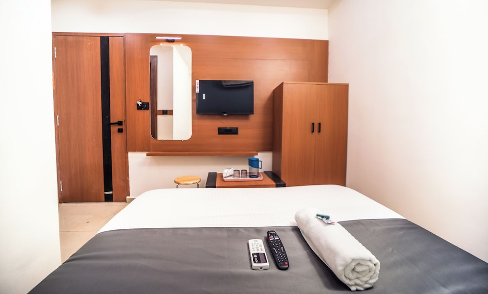HOTEL NEST ICON