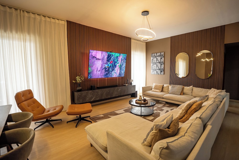 Urban Heaven Luxury Hostel