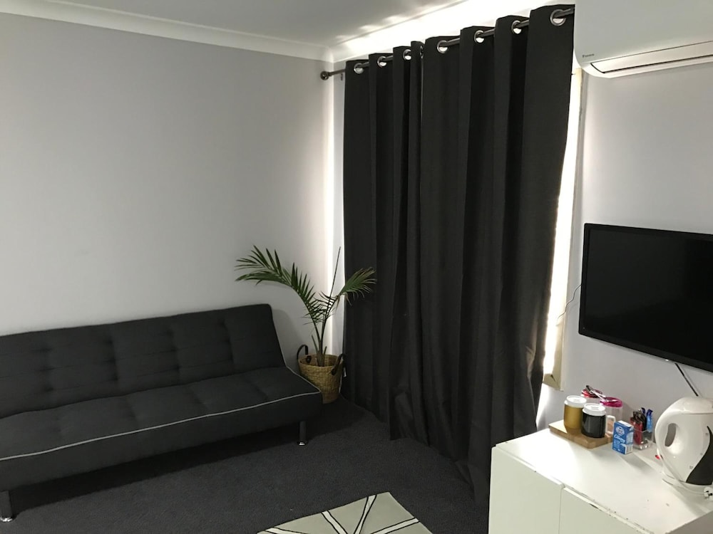 Potts Point Vacations - The King'S Hotel Sydney - Property Image 11