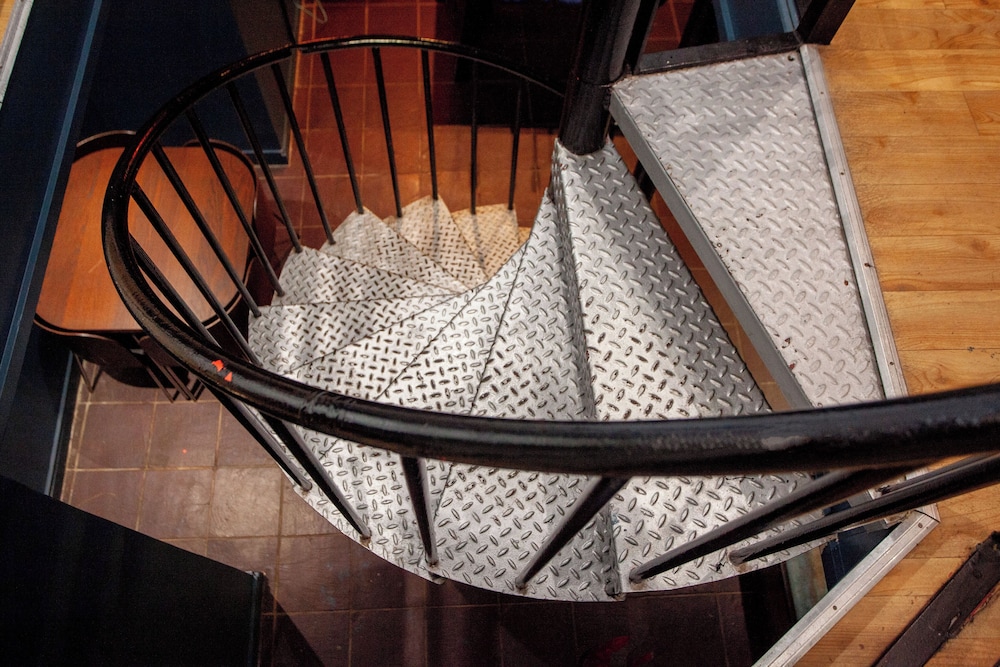 higgihaus 107 Sleeps 4 Monday - Friday