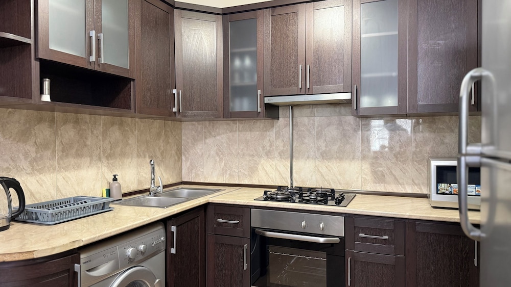 Comfortable apartments on Northern Avenue by Sweet Home