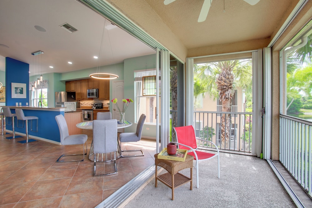 3 Mi to Dtwn Fort Myers: Condo w/ Pool & Hot Tub