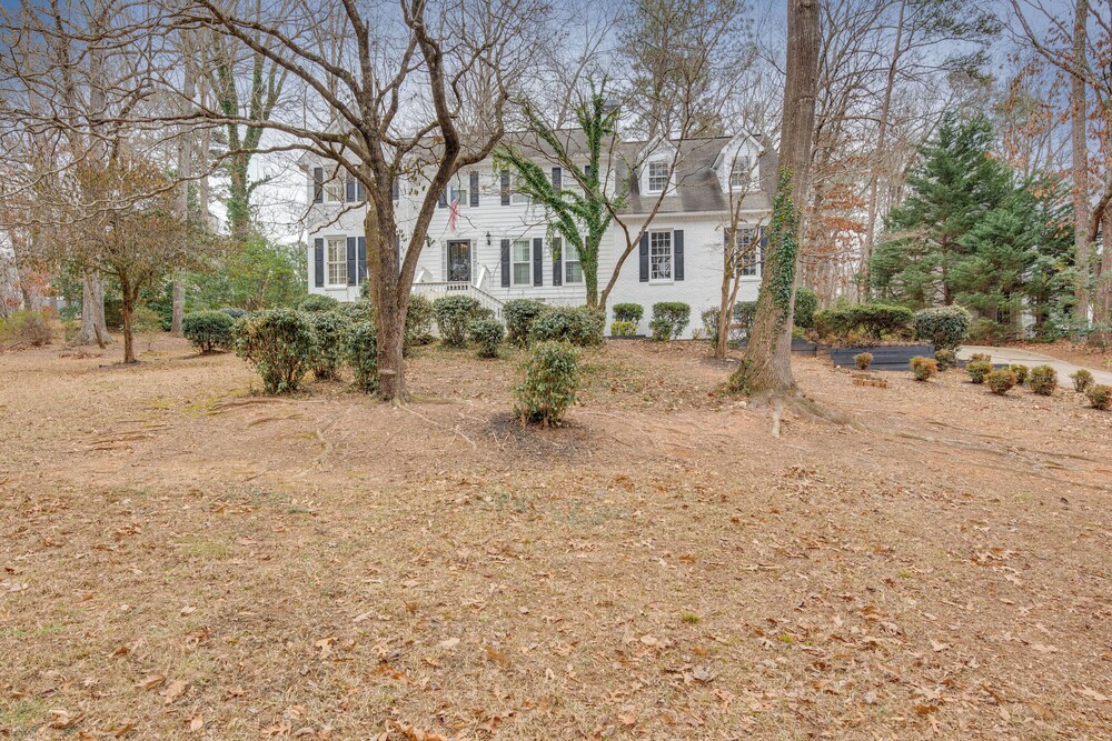 Spacious Home w/ Deck in Marietta!