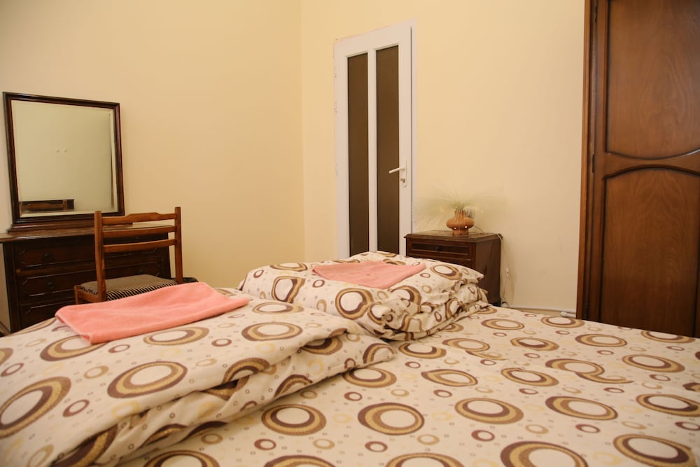 Yerevan Vacations - Noy Hostel - Property Image 28