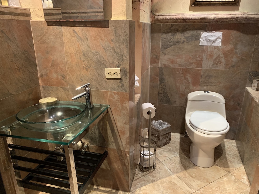 The Gallery Inn - Property Image 17