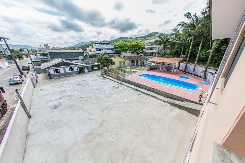 Casa 1 - Casa com piscina 10 pessoas