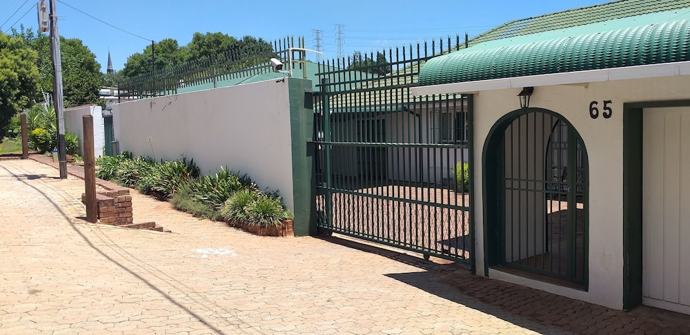 Agterplaas Guesthouse B&B