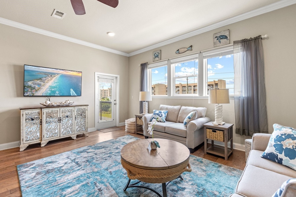 Alerio by Southern Vacation Rentals