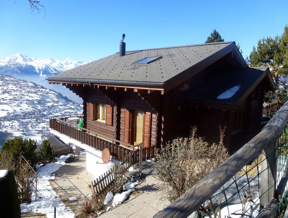 Eanta Sunny & Mountain Chalet 10 Pers