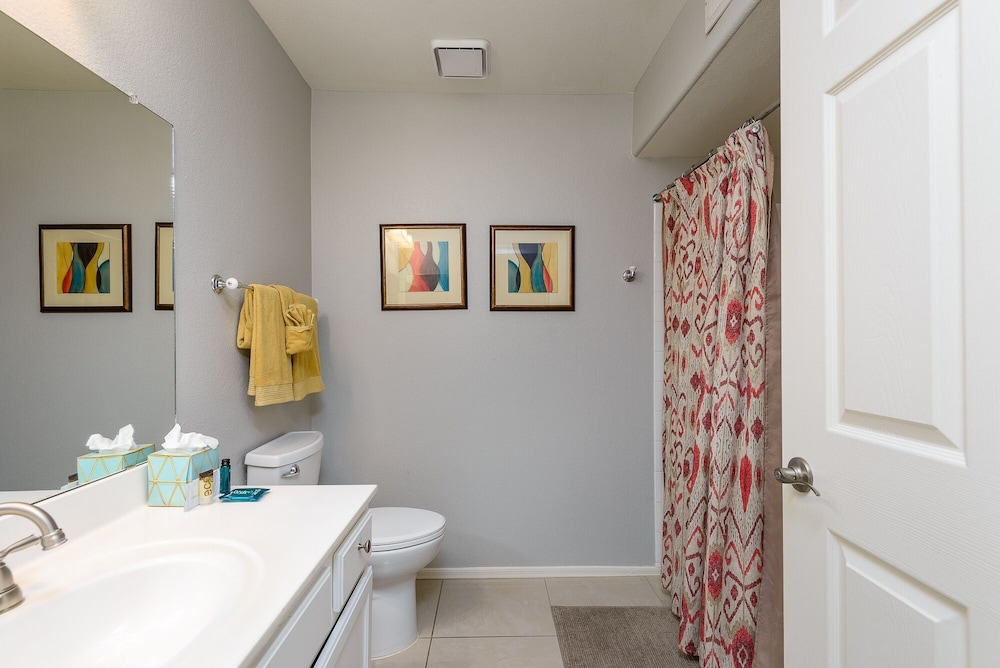 Starfire 2 Bedroom Condo by RedAwning