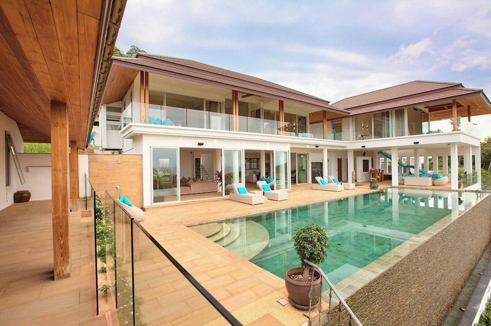 7 Bedroom Luxury Villa Moon by Samui Dream Villas