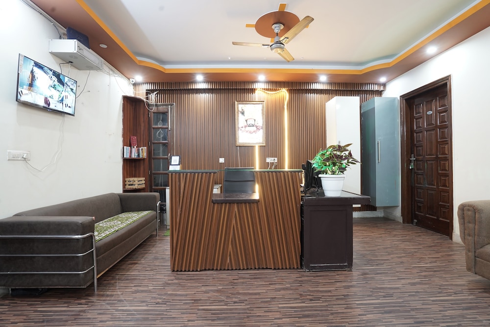 Hotel Raj Mahal