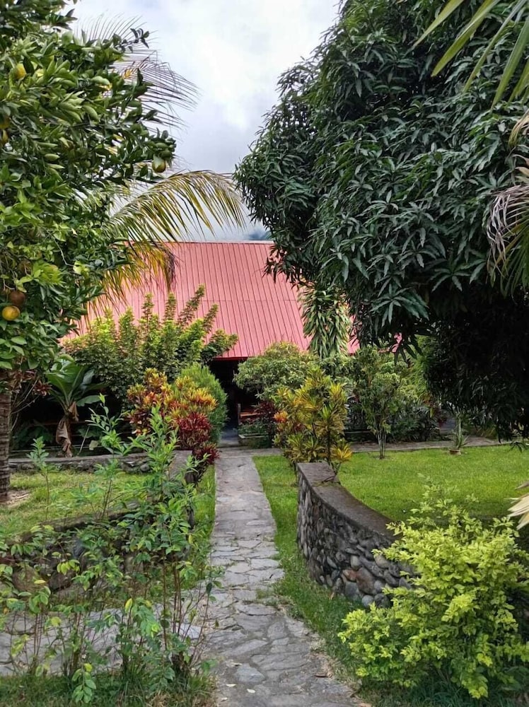 www.ecoterralodge.com