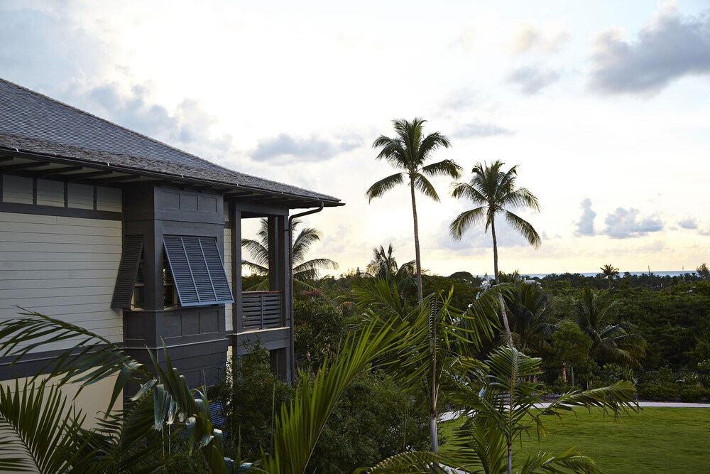 Nassau - Paradise Island Vacations - The Island House - Property Image 4