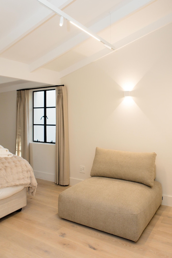 River 42 Camps Bay - Luxury Villa With Pool Stream