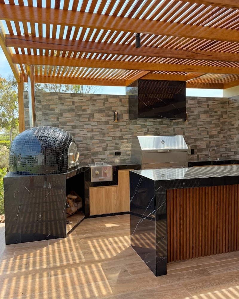 HOP Paradise Modern Luxury Near the Beach