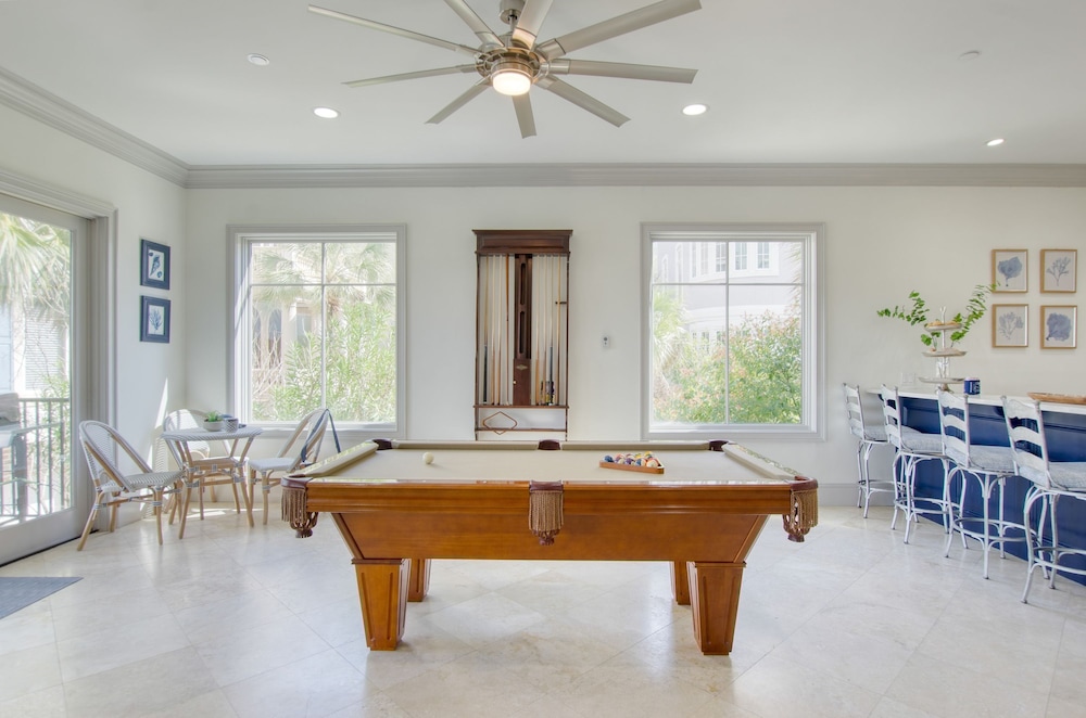 Coastal Marsh by Avantstay Infinity Pool Hot Tub View Pool Table Ping Pong
