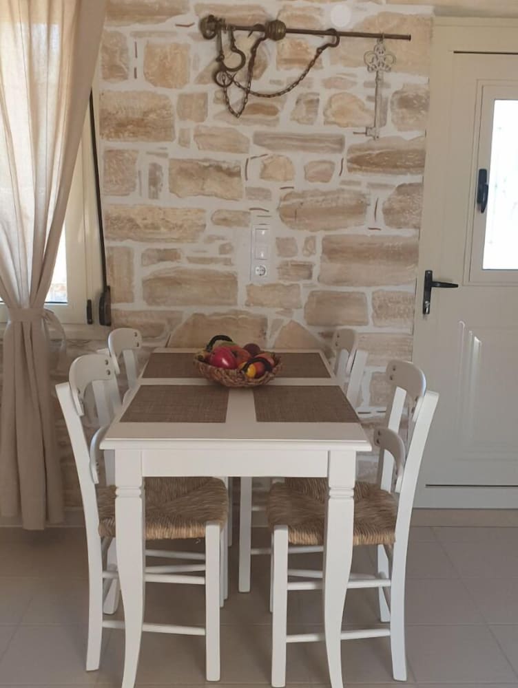 Villa Efthalia en Faistos — dining