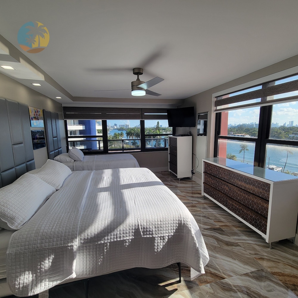 Alexander 81921 6 Bedroom Apts