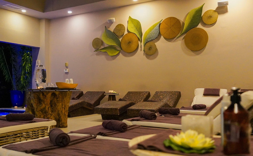 Ventus Ha at Marina El Cid Spa  Beach Resort - Property Image 9