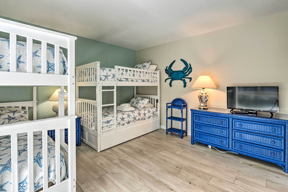 Palmetto Dunes Villa w/ Views: Steps to Beach! view 5