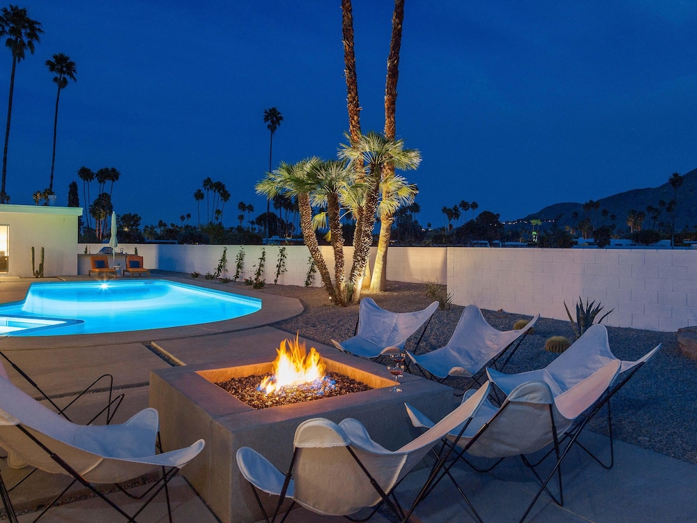 Palm Springs Vacations - Spero Estate - Property Image 7