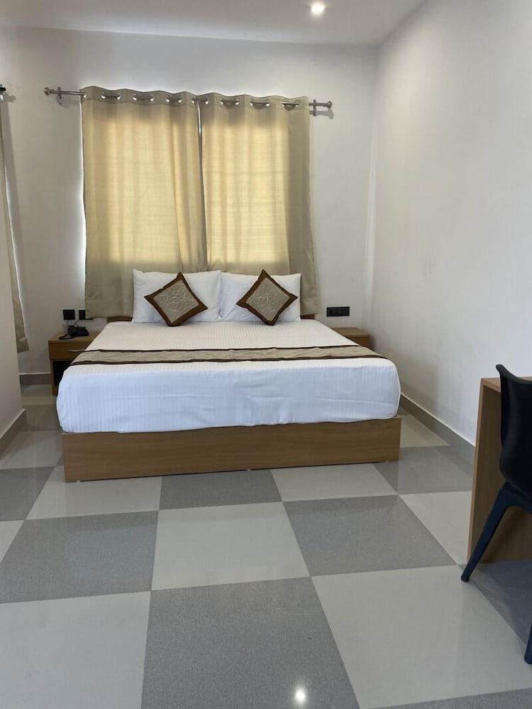 Hotel Srijan Vrindavan