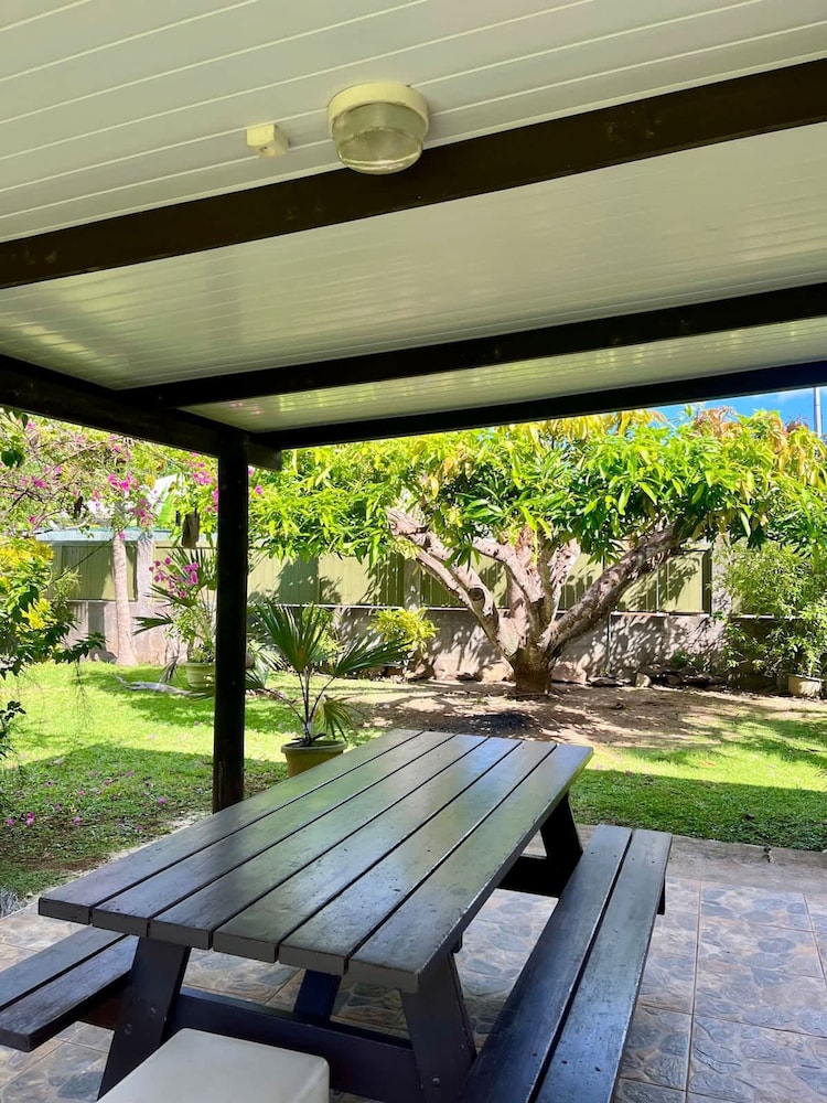 Fare Kale Tiahura in Moorea-maiao