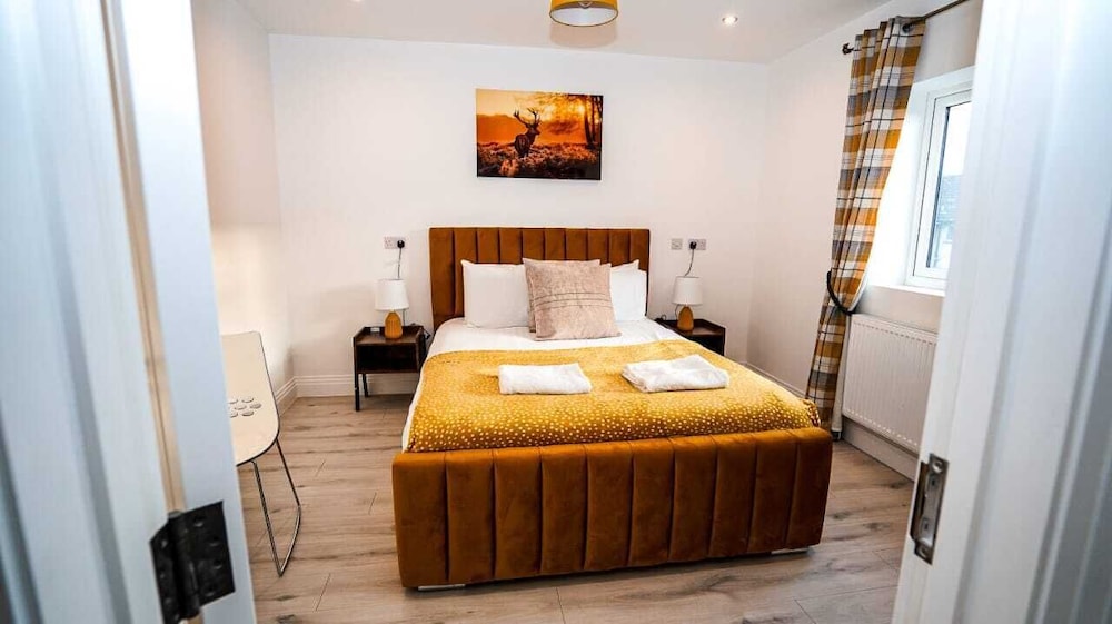 4-Bed 3-Bath Haven Perfect for 8 Guests