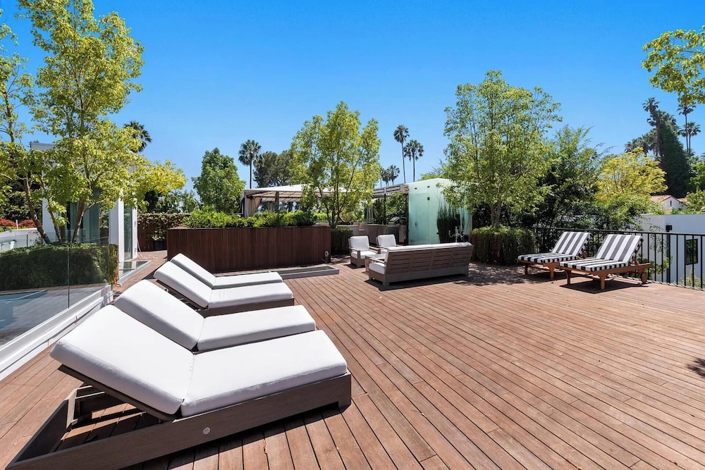 Alta Royale - Exquisite Designer Retreat Near Soho House & Rodeo Drive