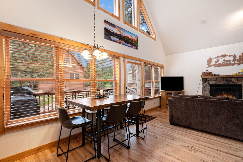 Cozy Solitude Cabins - Estes Park CO