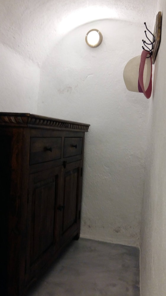 Charming 1705 Castle House in Pirgos Kallistis, Greece