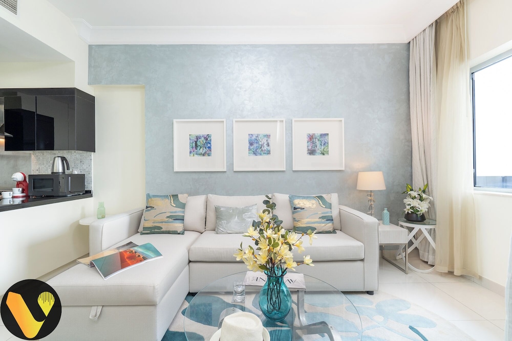 Vogue Stylish Apt Near Dubai Mall & Burj