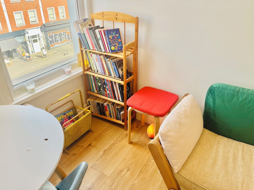 Very Lovely and Central 1-bed Apartment in London