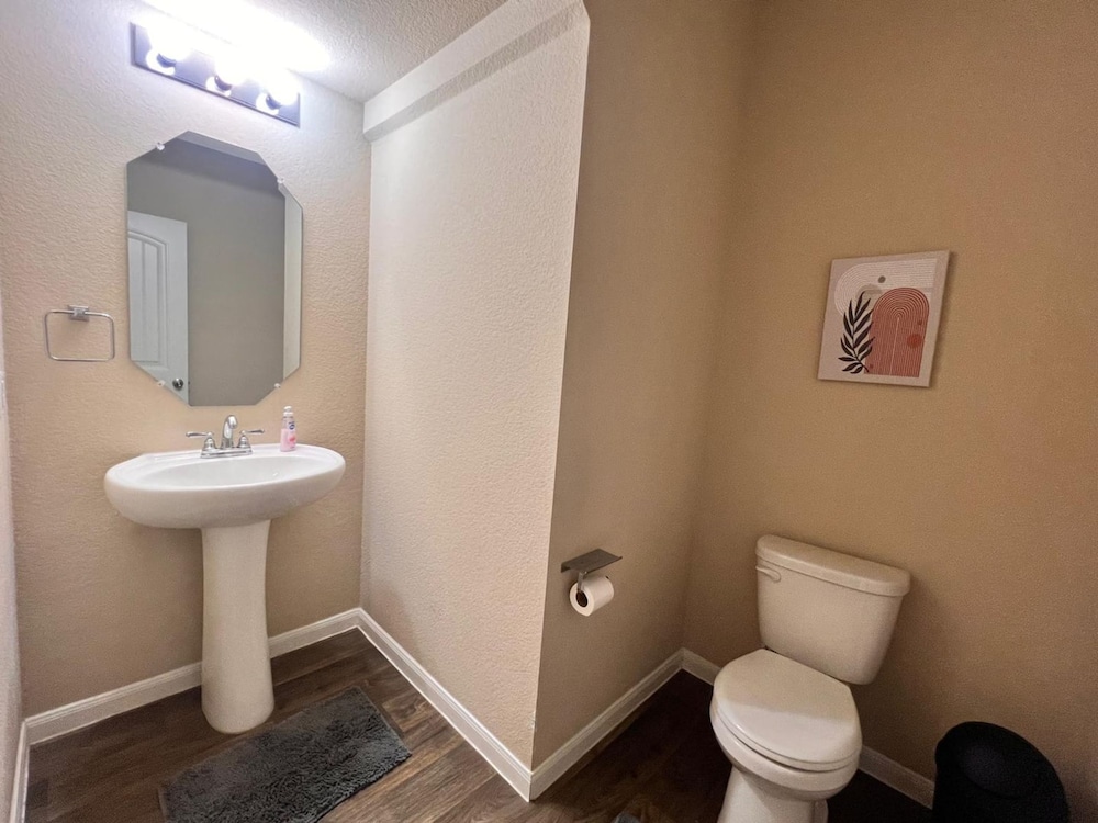 Spacious 4BR Home w Game Room Office Backyard