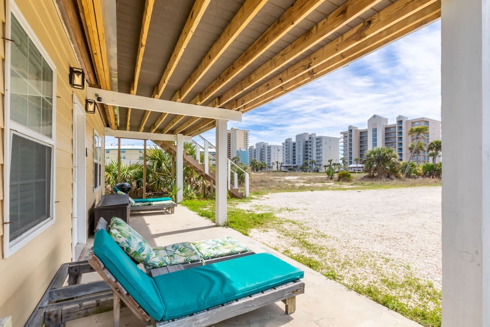 Sel De Vie 6 BR Sleeps 18 dog Friendly