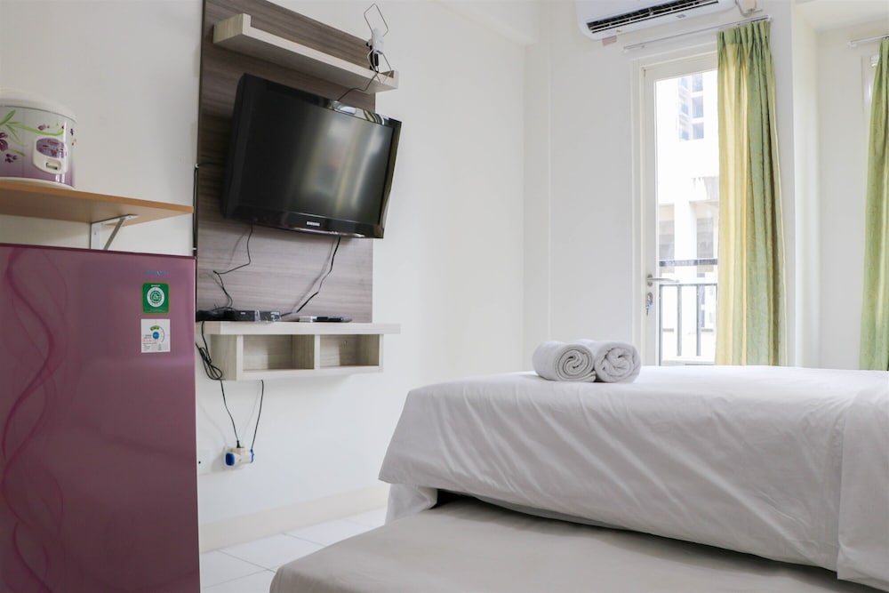 Warm and Nice Studio at Podomoro Golf View Apartment